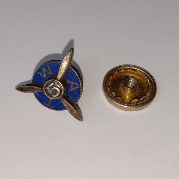 Vintage TWA Trans World Airlines Service Pin 5 Years - Picture 2 of 5